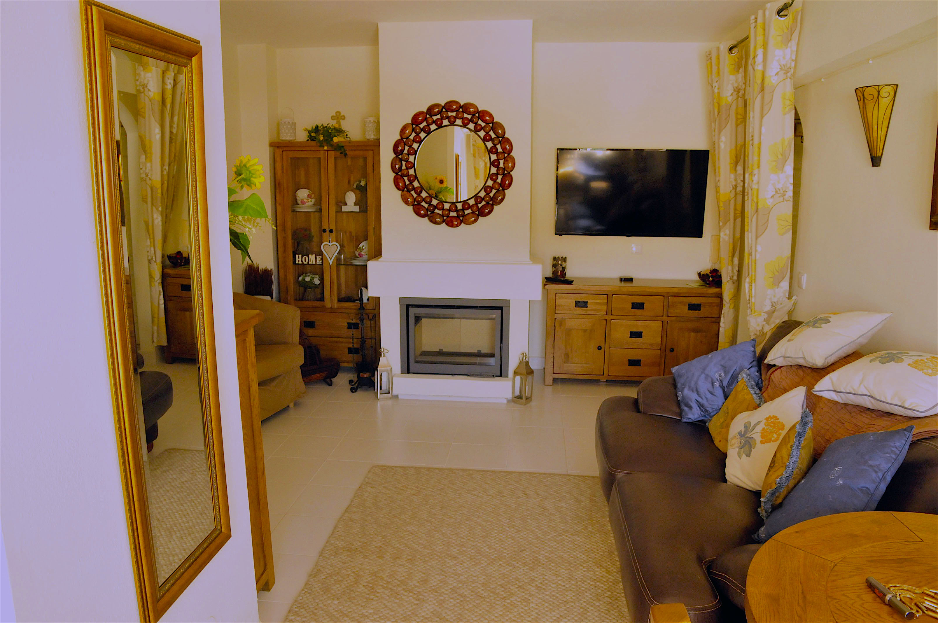 _Living room DSC9362.jpg